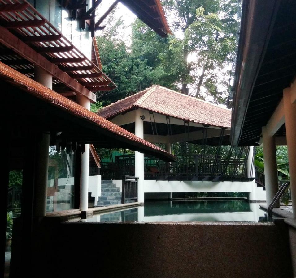 Sri Ananda Villa *